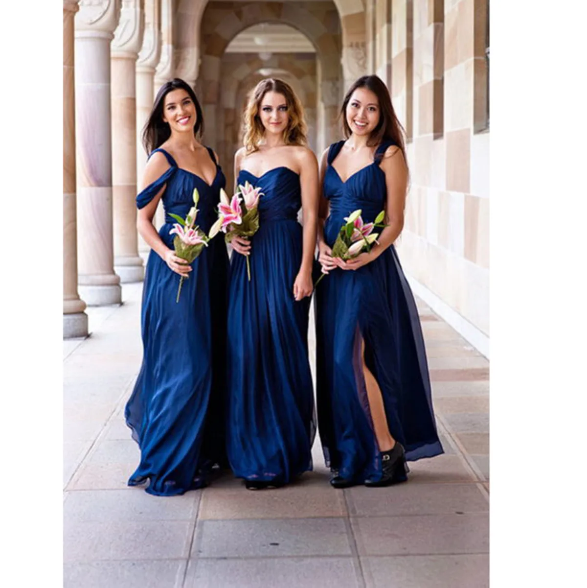 Новое поступление! Платье подружки невесты demoiselle d'honneur трапециевидной формы на тонких бретельках 2023 года из синего шифона с разрезом спереди во всю длину Изображение 1