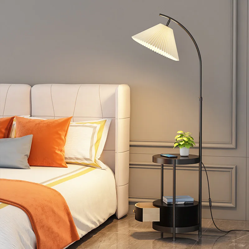 Скандинавский торшер освещение гостиной прикроватная лампа для спальни торшер для дивана кабинет беспроводная зарядка вертикальная настольная лампа Изображение 0