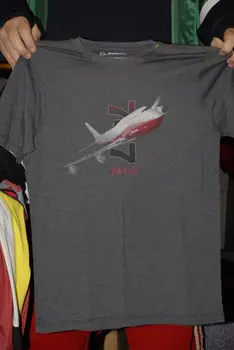 Boeing 747-8 самолет авиационная футболка Аэрокосмическая военная Маленькая Рядом С мятой-