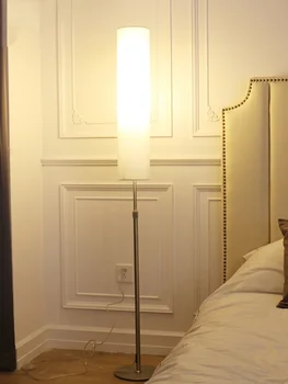 Вертикальная напольная настольная лампа, современный минималистичный креативный кабинет и спальня, прикроватный диван в гостиной рядом со светом
